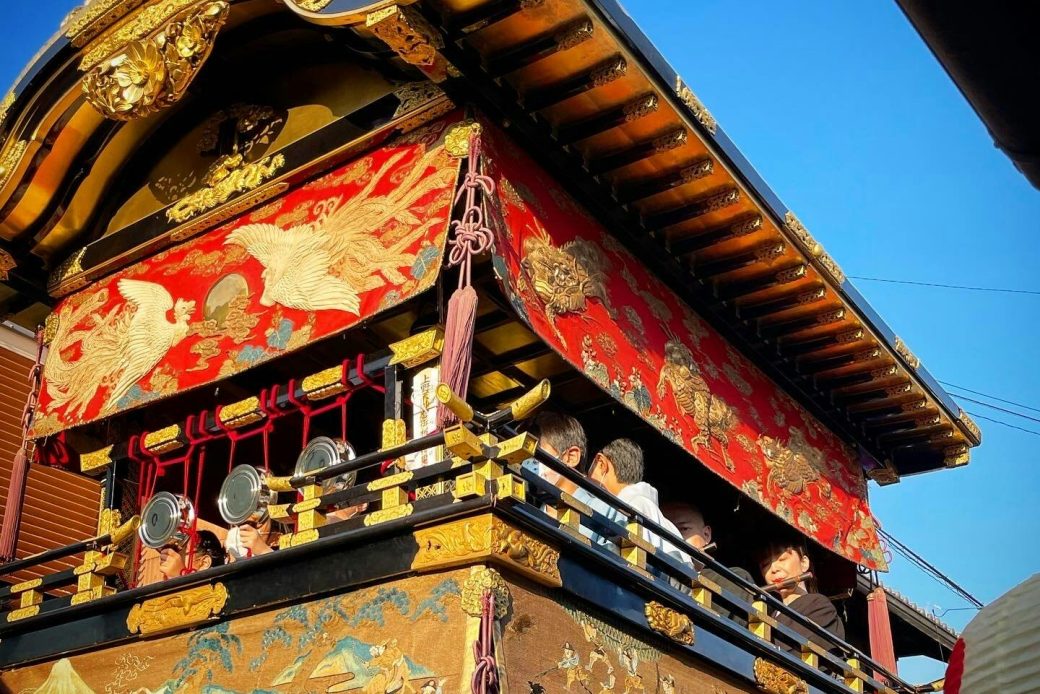 Participate as a member of the community in the UNESCO intangible cultural heritage 'Ueno Tenjin Matsuri.' Sales for the 'Float Procession Experience' on the main festival day, October 25 (Sunday), have started.