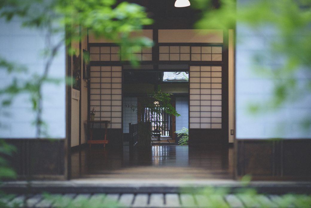 A refreshing early summer trip in an ancient city where the charm of hydrangeas and wind chimes wafts through the air. 15% OFF campaign for adults' summer vacation.